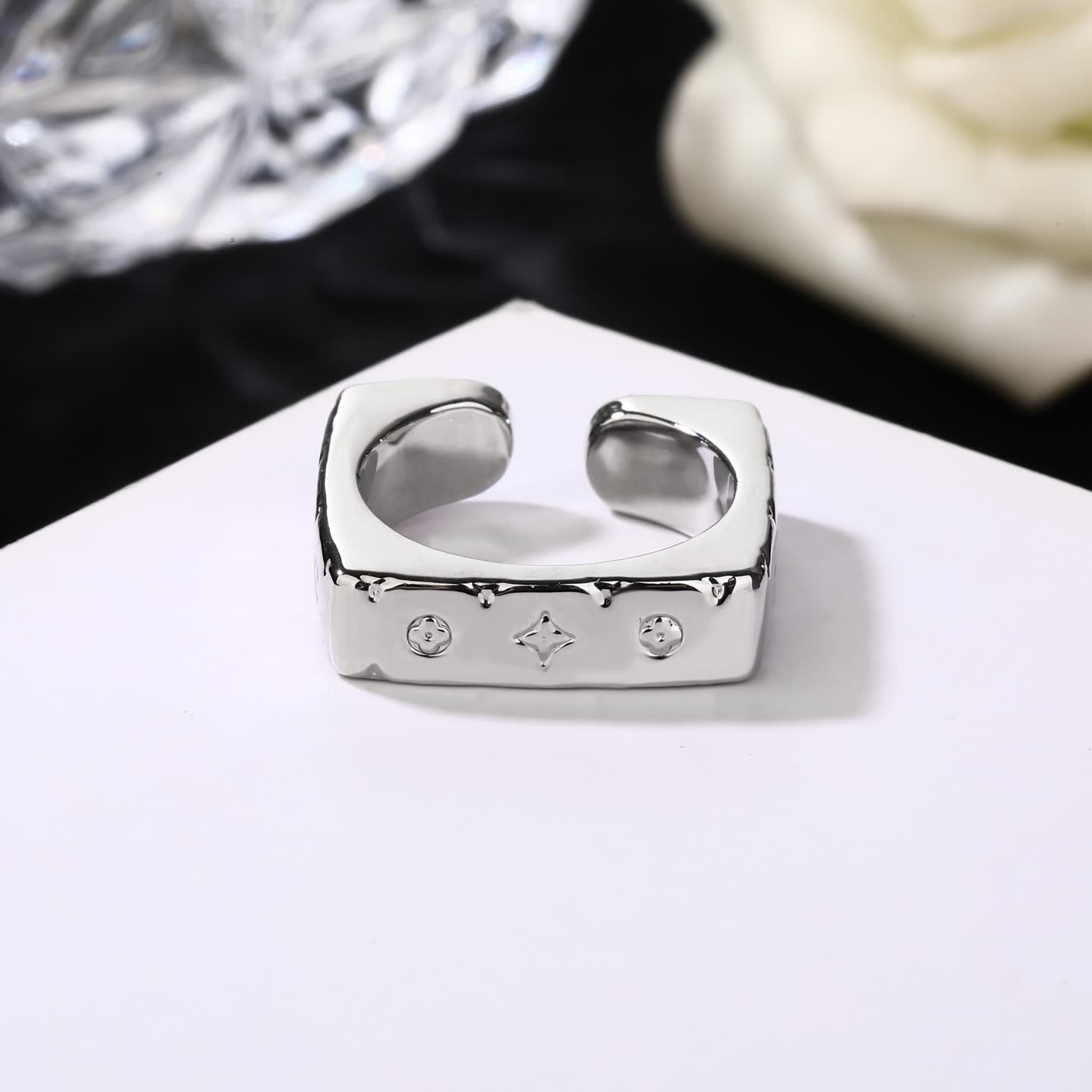 Louis Vuitton Ring